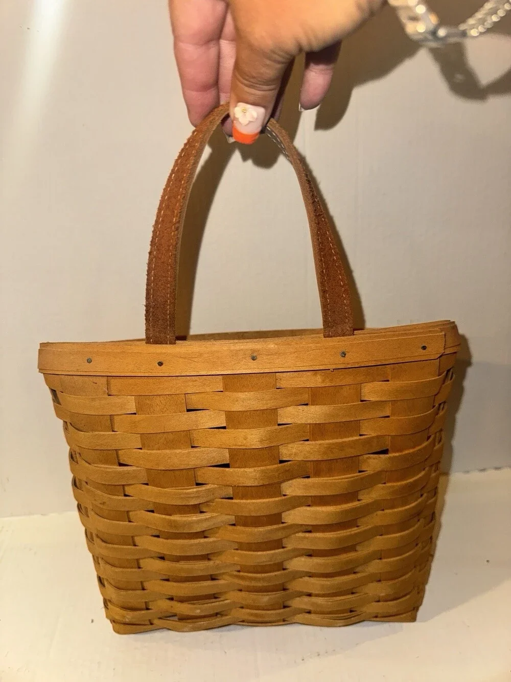 1997 Longaberger Handmade Market Basket Leather Handles Dresden Ohio USA